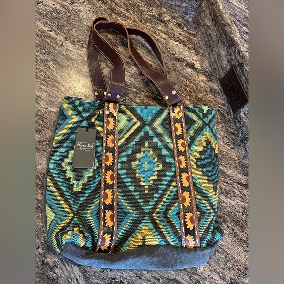 NWT Tote Purse and NWT Wallet - Picture 5 of 13